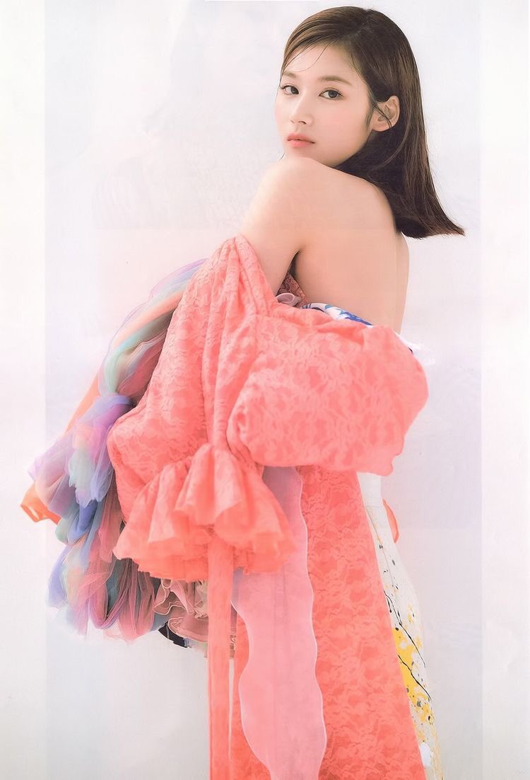 ivycelinefiles's tweet photo. Ivy.               Celine.             Livius. https://t.co/2HvfS8mTL2