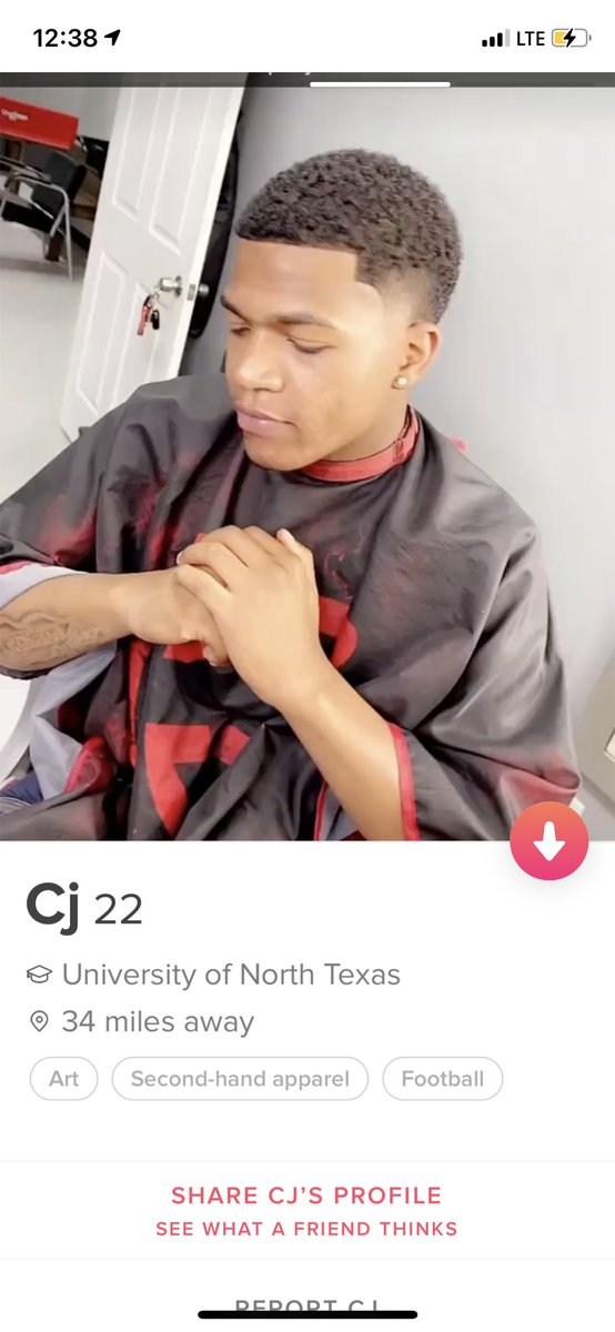 heathtg_'s tweet photo. RETWEET PLEASE!!
Yesterday, this man that I matched with on Tinder stole $800 collectively from my checking and savings accounts. He lives in the Arlington/Fort Worth area. He did not physically hurt me, but he still took advantage of me mentally. https://t.co/iWrH2dHusm