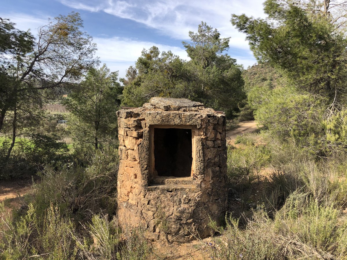 losbessons's tweet photo. Un tomet per les Garrigues i Garrigues històriques #PedraSeca #Masos #Pedra #Aljubs 🌸🚶🏻 https://t.co/LVgpDZ80Bd