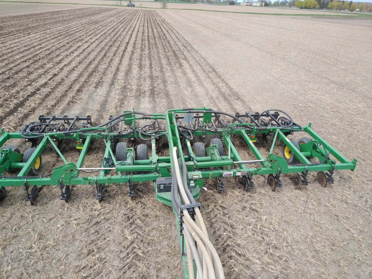 Looking for 4 JD 2510 striptill units. Thanks for rt.
