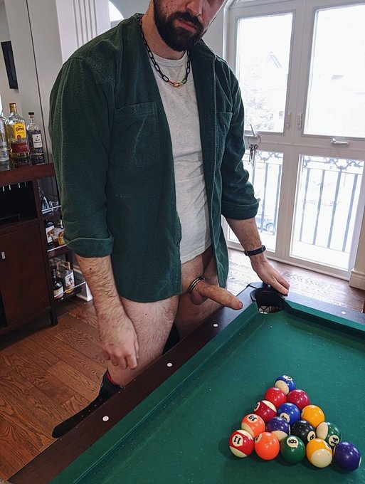 Anyone up for a game of strip pool? https://t.co/sxKRSnVHf3