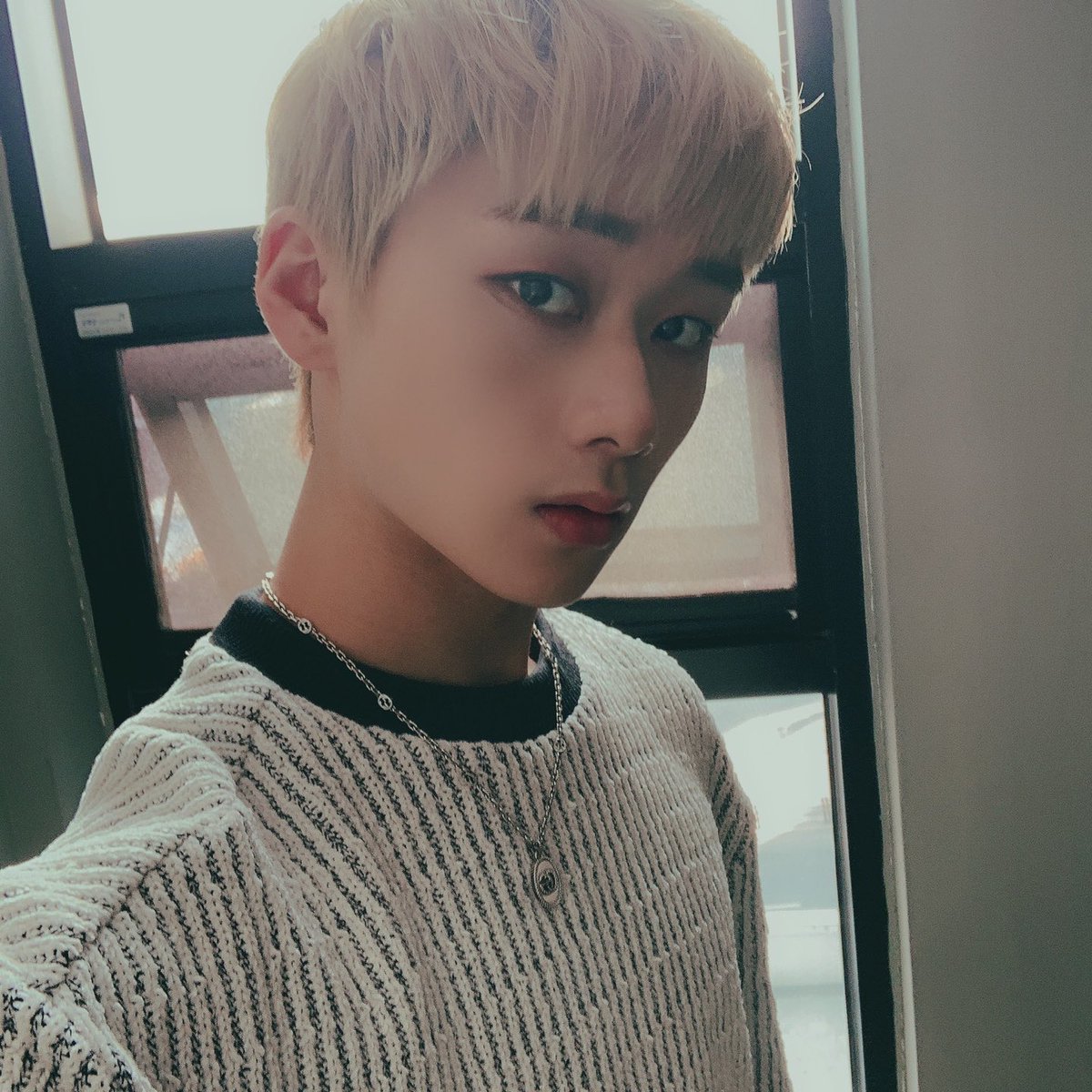 TFN_official_'s tweet photo. [#제로]
오늘도 춥네요~⛄️
여러분 몸 조심하세요👏😌

#T1419 #ZERO #T02 https://t.co/l60xHGXyZC
