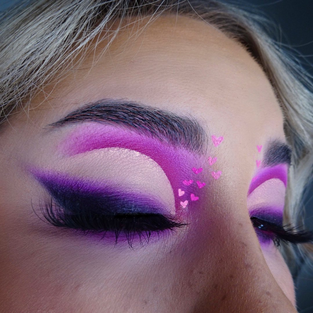 Tannerrrs's tweet photo. Goals for 2021 💖

Learn to love myself &amp; my body.. 
get back into business #goawaycovid,
Create the best content that I possibly can..
Figure out how to work YouTube for a channel,
Get noticed by these amazing brands @ColourPopCo @beautybay @UrbanDecay @UCmademebuyit https://t.co/OV4d4KQD5K