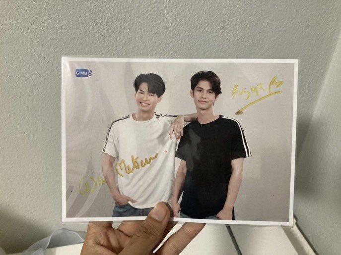 MoMo244545's tweet photo. ปล่อยโปสการ์ดลายเซ็น(ไม่ใช่เซ็นสด)
ราคา 100 บาท สนใจเดมเลยค้าบ #ตลาดนัดไบร์ทวิน https://t.co/m2qdPXyvh4