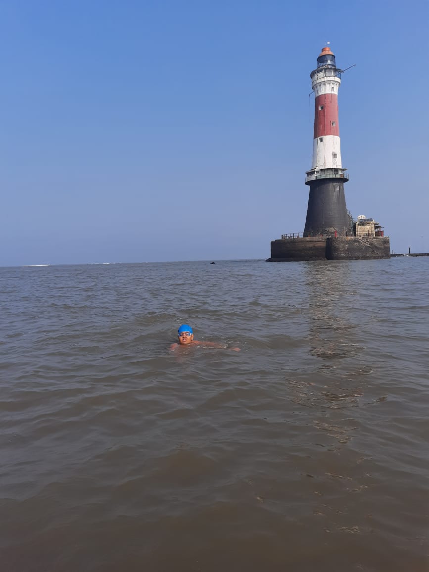 indiannavy's tweet photo. #ICYMI
Jiya Rai a 12 year old @indiannavy child swam 36 kilometers in 08 hrs and 40 minutes on 17 Feb 21. She dedicated her record breaking feat to raise #AutismAwareness. She is herself a known case of Autism Spectrum Disorder (ASD) (1/2).
#SundayVibes https://t.co/aJnsTHBeZ9