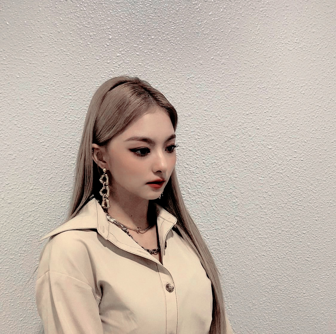 PROMlS_9's tweet photo. ⠀📸 ˒ comᥱ 𝐢̲𝐧̲𝐭̲𝐨̲ ☆ mч 𝒍𝒊𝒕𝒕𝒍𝒆 socıᥱtч !* : ⠀໒⠀ 𝒑𝒓𝒐𝒎𝒊𝒔_𝟗 ⠀ -⠀ᥱvᥱᥒts › #MIRKODDAY ₊ @MIRKOTWT 𓈒
Miwa no contiene sus momentos de modelo y lo primero que hace hoy es llenar de ánimos a este gran solista en su día. 🤲🏻💗 https://t.co/MPYBYILnwt
