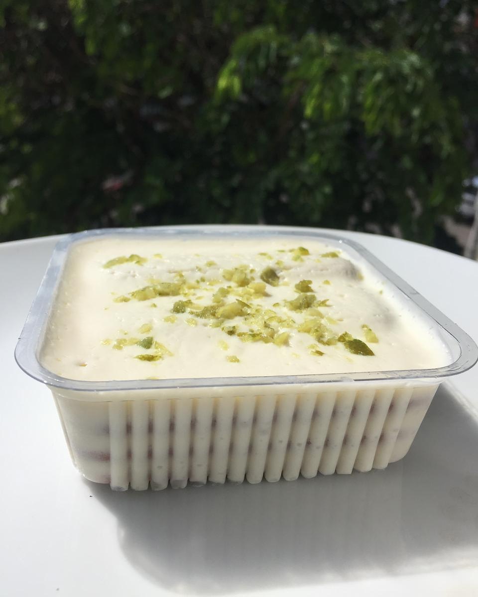 CaroolRochaat's tweet photo. Alô galera de Ataíde, Aribiri e Região,  custa 0 ajudar a divulgar o trabalho da amiguinha aqui 🤗 Delicias da Carol Onn a todo vapor, ainda não faço entregas mas se for por perto dou um jeito de entregar.. https://t.co/LSVCcTSmTn