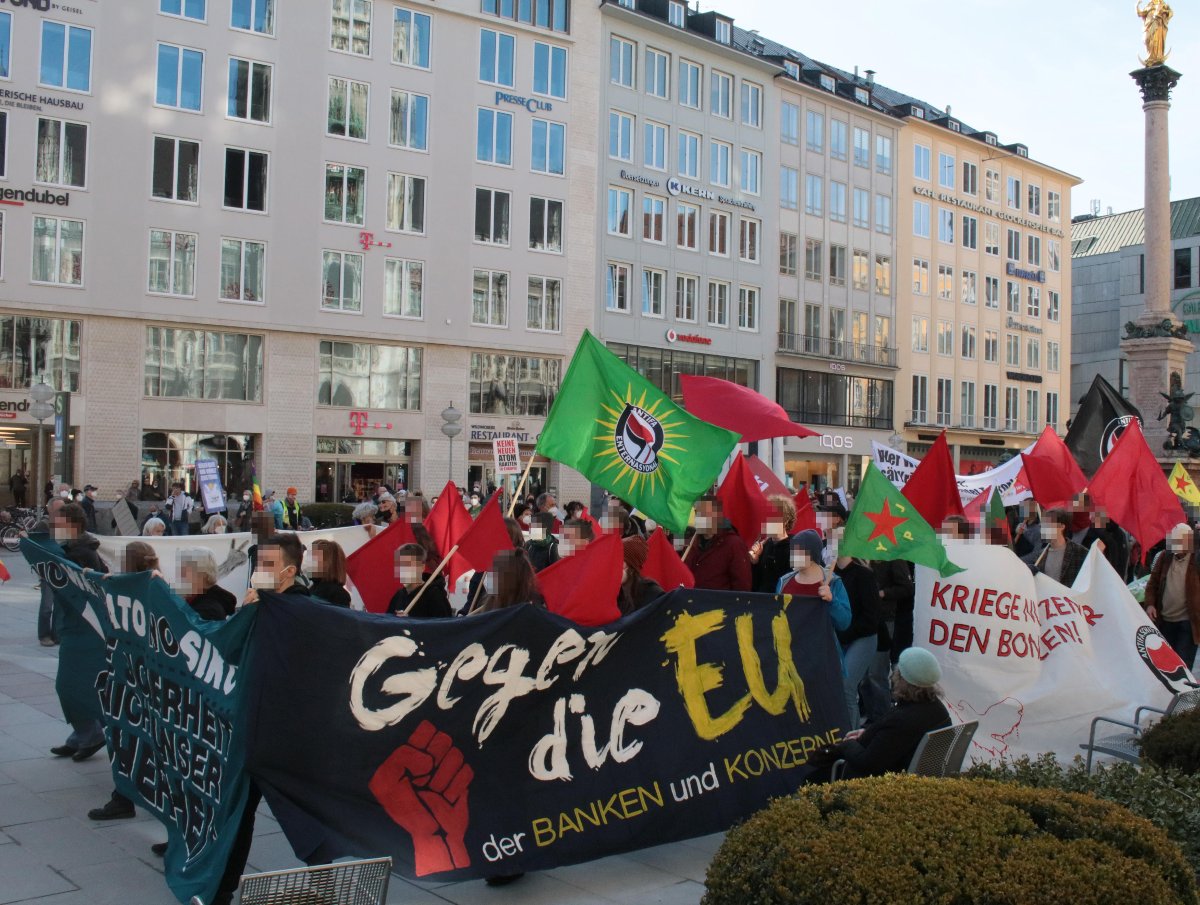 Auf der heutigen Demo gegen die "Online-Siko": kämpferischer antikapitalistischer Block, Aktion gegen Airbus: almuc.blogsport.eu/2021/02/20/shu… #siko #Sicherheitskonferenz  #antisiko
