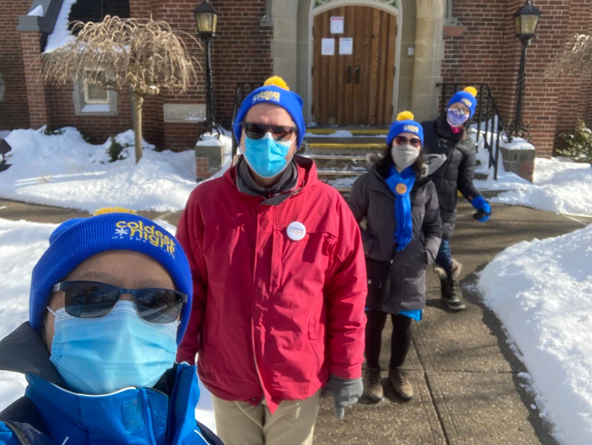 donnachow8's tweet photo. #CNOY21 sunny day for cnoy supporting dufferin-oasis comm centre! https://t.co/Dur2IIFC46
