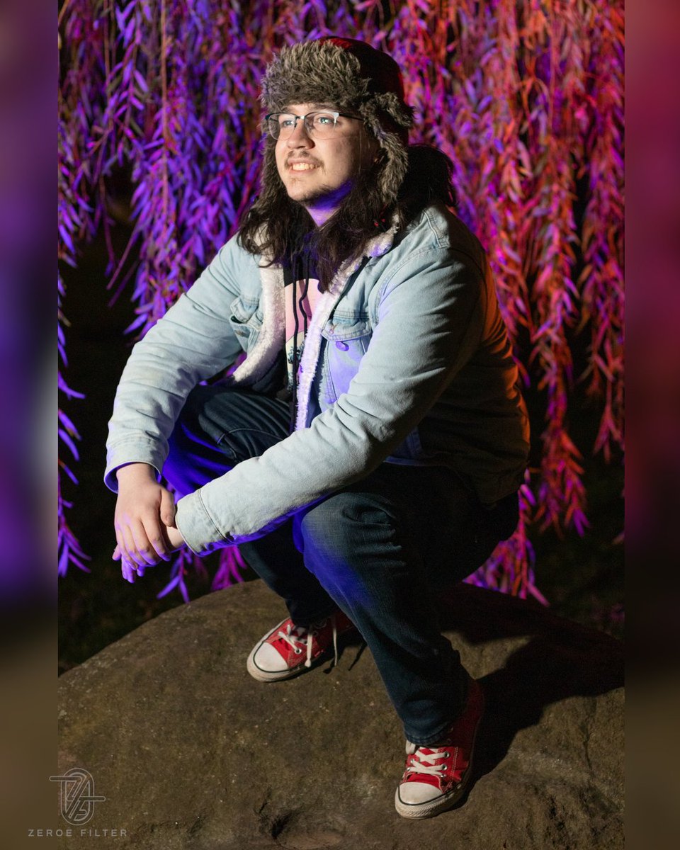 zeroe00's tweet photo. C H I L L E N .
.
.
.
#zeroefilter #zeroe_filter #twitch #canon #canon200d #portrait
#portraitphotography #canonsl2 #photography #photo #kingdomhearts #tree #boricua
#nightphotography #dobbsferry #nycphotography
#nycphotographer #latino
#color #colors #twitchstreamer #streamer https://t.co/p4I1420SB0