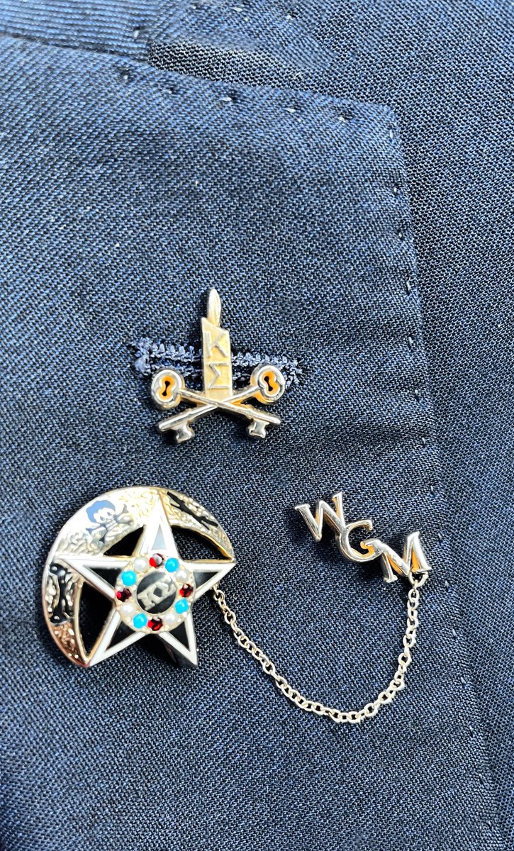 It’s been a minute… or more like 574 days since I last wore this. Felt good. #AEKDB