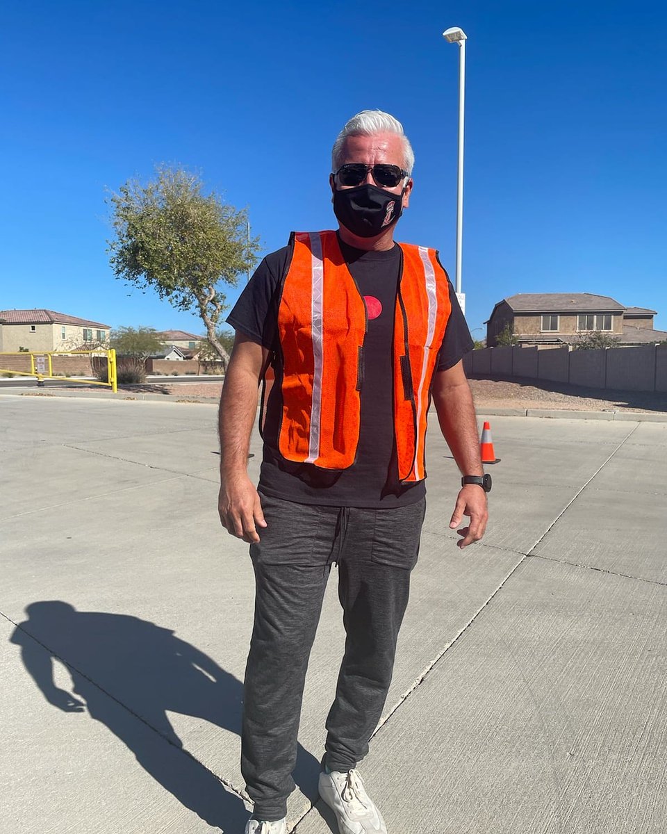 Peoria Unified School Board President David Sandoval reppin Reddot Nation this morning at COVID Vaccination POD @ Liberty.