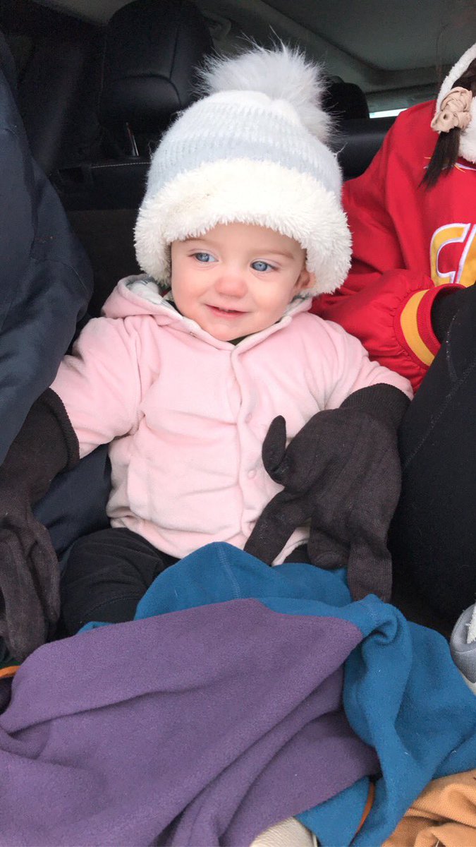 summzzzzz's tweet photo. wouldn’t have wanted to be snowed in w anyone else❄️🥰 https://t.co/a8IMyPZKLn