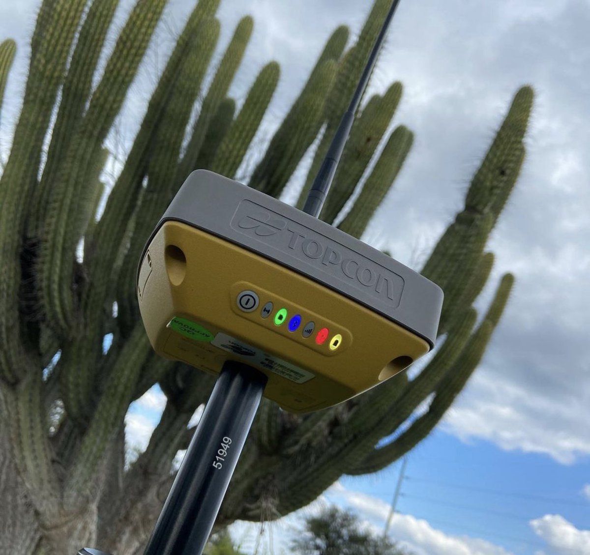 geosistemassrl's tweet photo. Red geodésica
Foto créditos: Alfredo Toledo
#topcon #gnss #hiperVR #topografia #agrimensura #gps #surveyor #surveylife #ponetehiper #modohiper #topconatwork #agrimensores #ingenieria #construccion #vialidad #obrasviales https://t.co/YNyK2CXyNk
