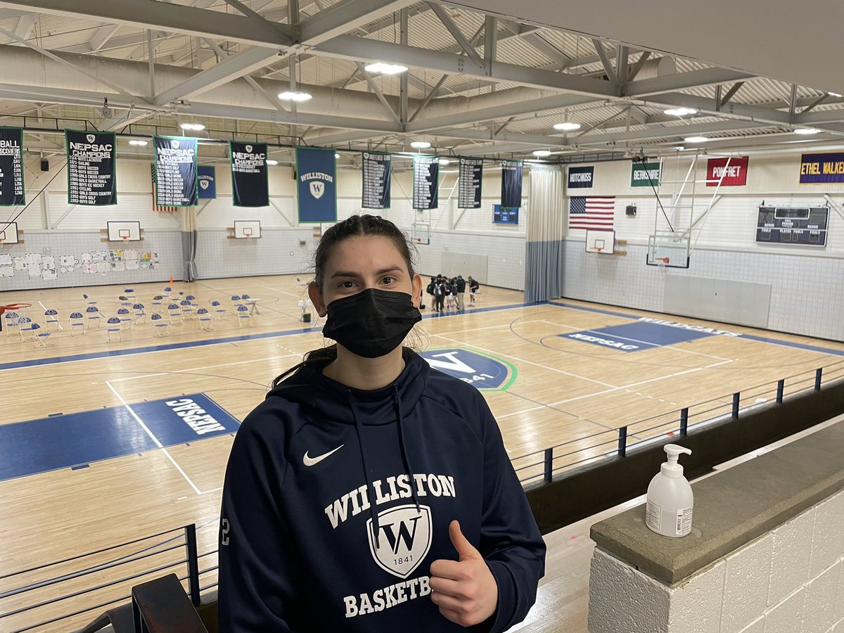 Willistonteams's tweet photo. Huge shoutout to the newest member of the 1000 point club Jordyn Meunier ‘21 on being named Athlete of the Week for varsity girls hoops!!! #drainingthrees #greatteammate #loveofthegame @WillistonNS https://t.co/r0ndOIw8aI