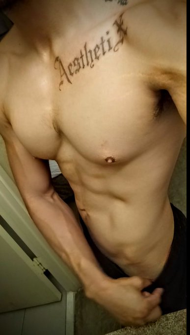 Truaesthetixxx’s pics and videos