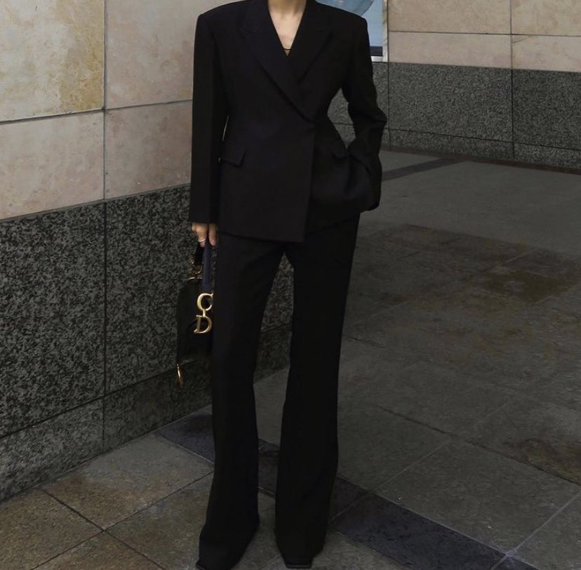 badestoutfit's tweet image. black suit