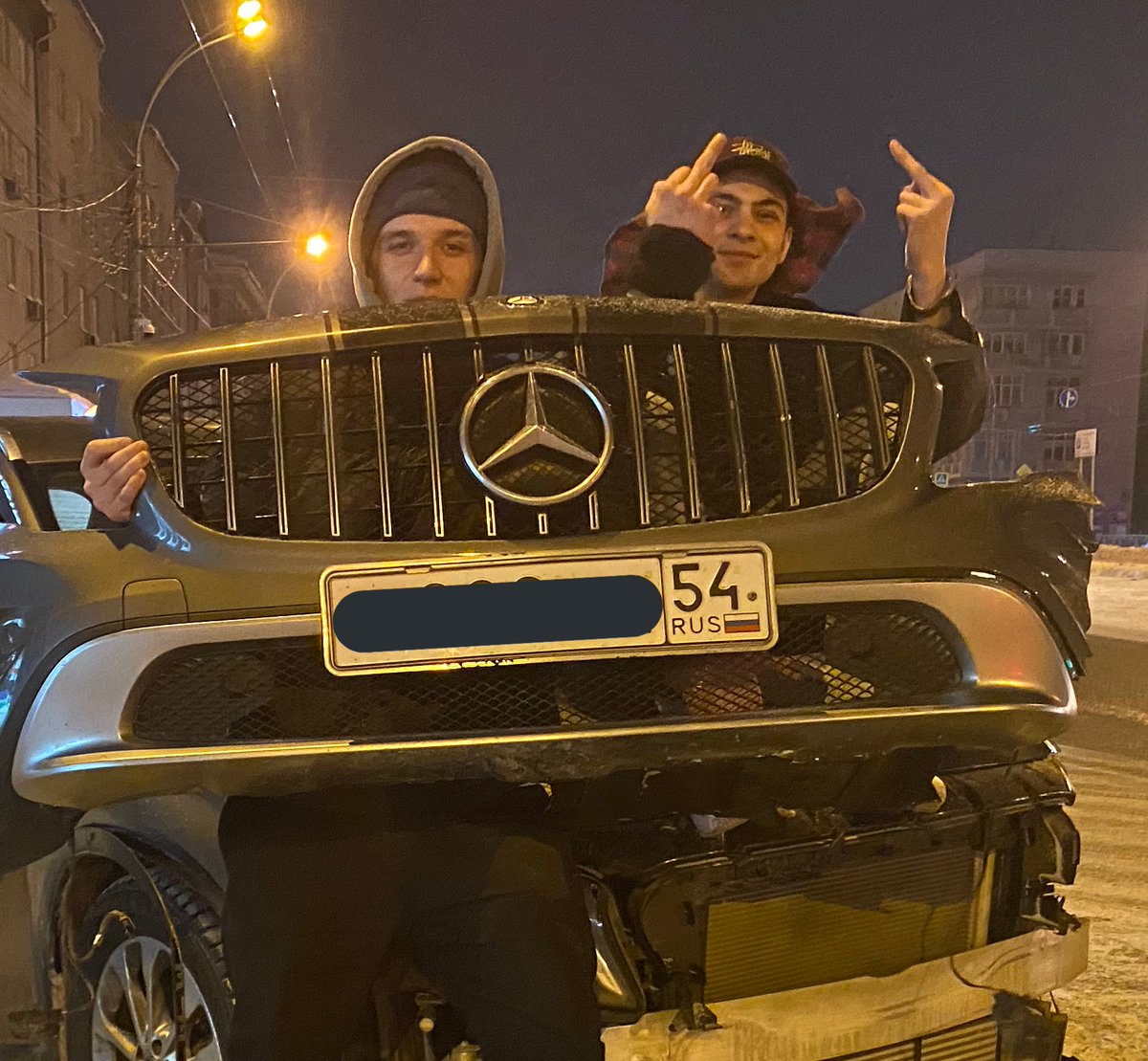 саламайлейкум армяне ,че сколько на тусовке потратили?