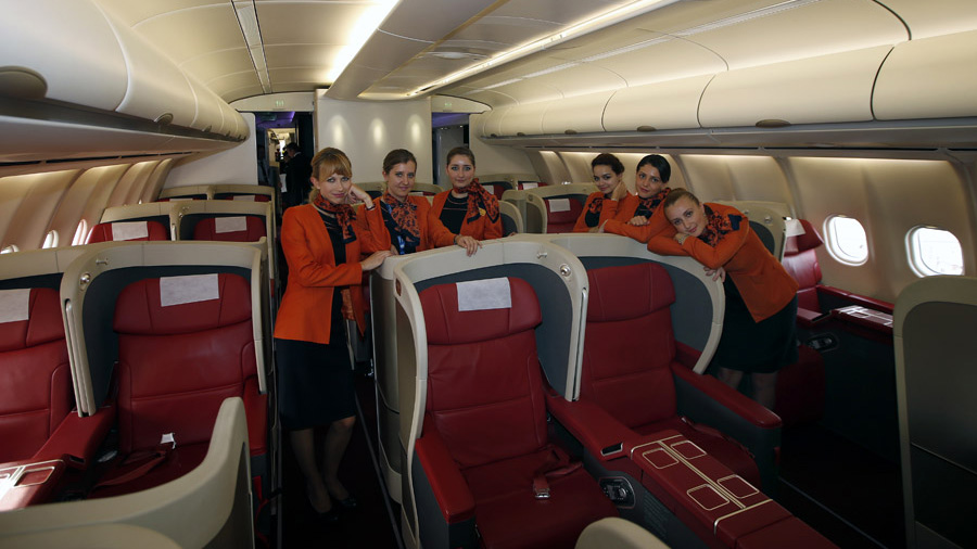LindseySnell's tweet photo. SNA mercenaries sent to Azerbaijan were transported on both military and civilian aircraft. The TR-AZ/AZ-TR leg was civilian. 

This was one of the flights from Baku to Turkey. It's business class seating on Azerbaijan Airlines. https://t.co/J8OsBojkKn