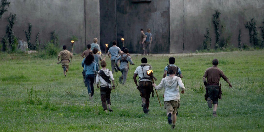 oxii98's tweet photo. "Maze Runner movie. "
من الافلام الحلوه اللي شفتها واجزاءه الثلاث كل واحد افخم من الثاني حقيقي فيلم بببطططللل🤍🤍🤍.
#Maze_Runner https://t.co/w7uRpqRxc5