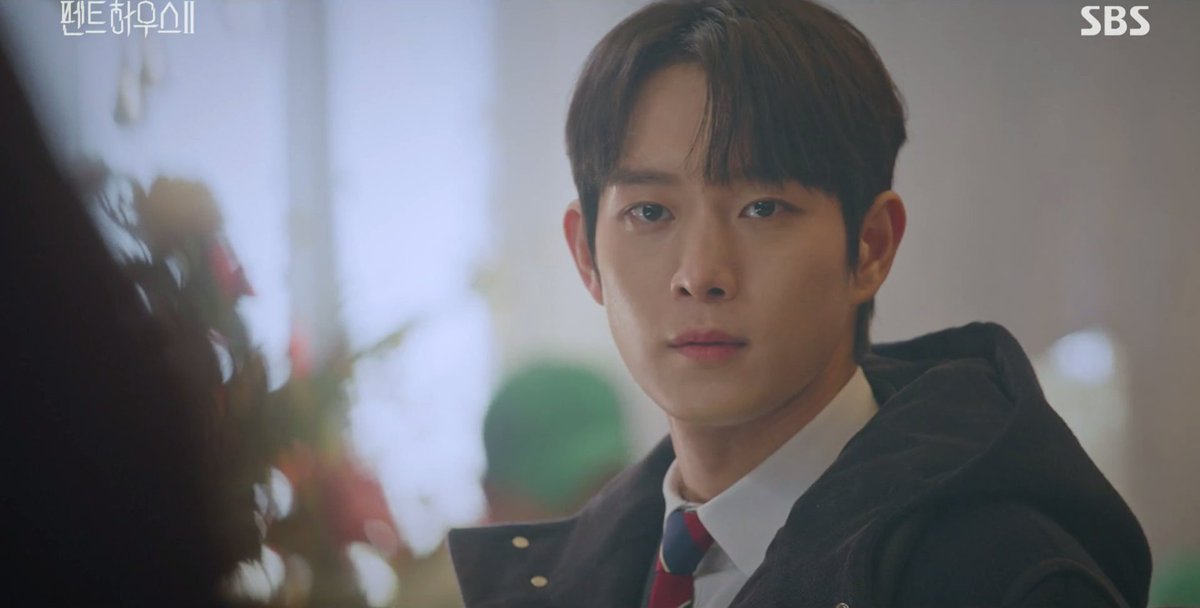 kdramamiss's tweet photo. seok hoon looking good while showing emotions with his expressive eyes #Penthouse2Ep2 https://t.co/VS0Detz3k3