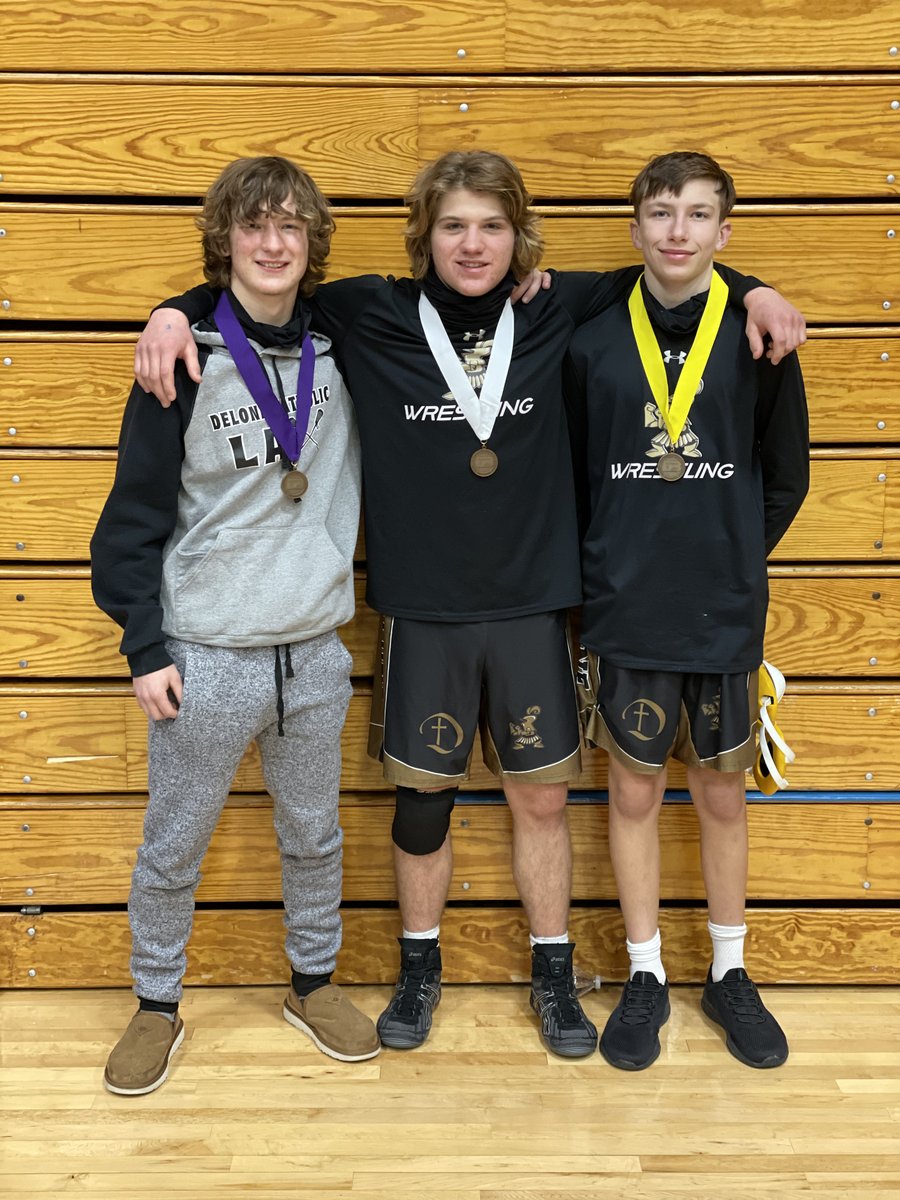 2021 District 3 AA Section 1 finished with three place winners and two District Championship qualifiers. Connor Bauerline 4th, Nate Hart 6th, and Tate Neiderer 3rd.