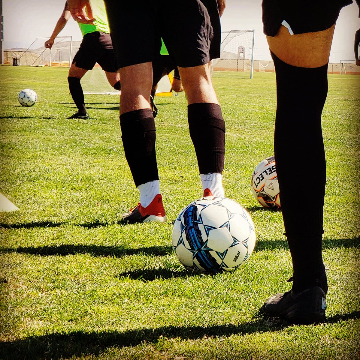 HighDesertELITE's tweet photo. There is beauty in this game, as the squad takes shape, following day one of tryouts. #Creativity #Intensity #Humility #Discipline #Brotherhood #Legacy

#Futbol #Soccer #HighDesert #VictorValley #Adelanto #AppleValley #Barstow #Hesperia #OakHills #Victorville https://t.co/CqXIt2HneJ
