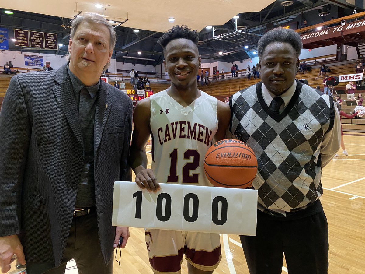 cavemensports's tweet photo. Mishawaka’s Trent Johnson joins the 1,000 Point Club tonight and in the process becomes the 5th all-time leading scorer in school history.  @IHSAA1 @Sportsradio961 @SCM_Supt @BodyMishawaka @MishawakaNetwrk @NLCAthletics @MHSSection @SCMSchools @MishawakaAD https://t.co/njbGldN97D