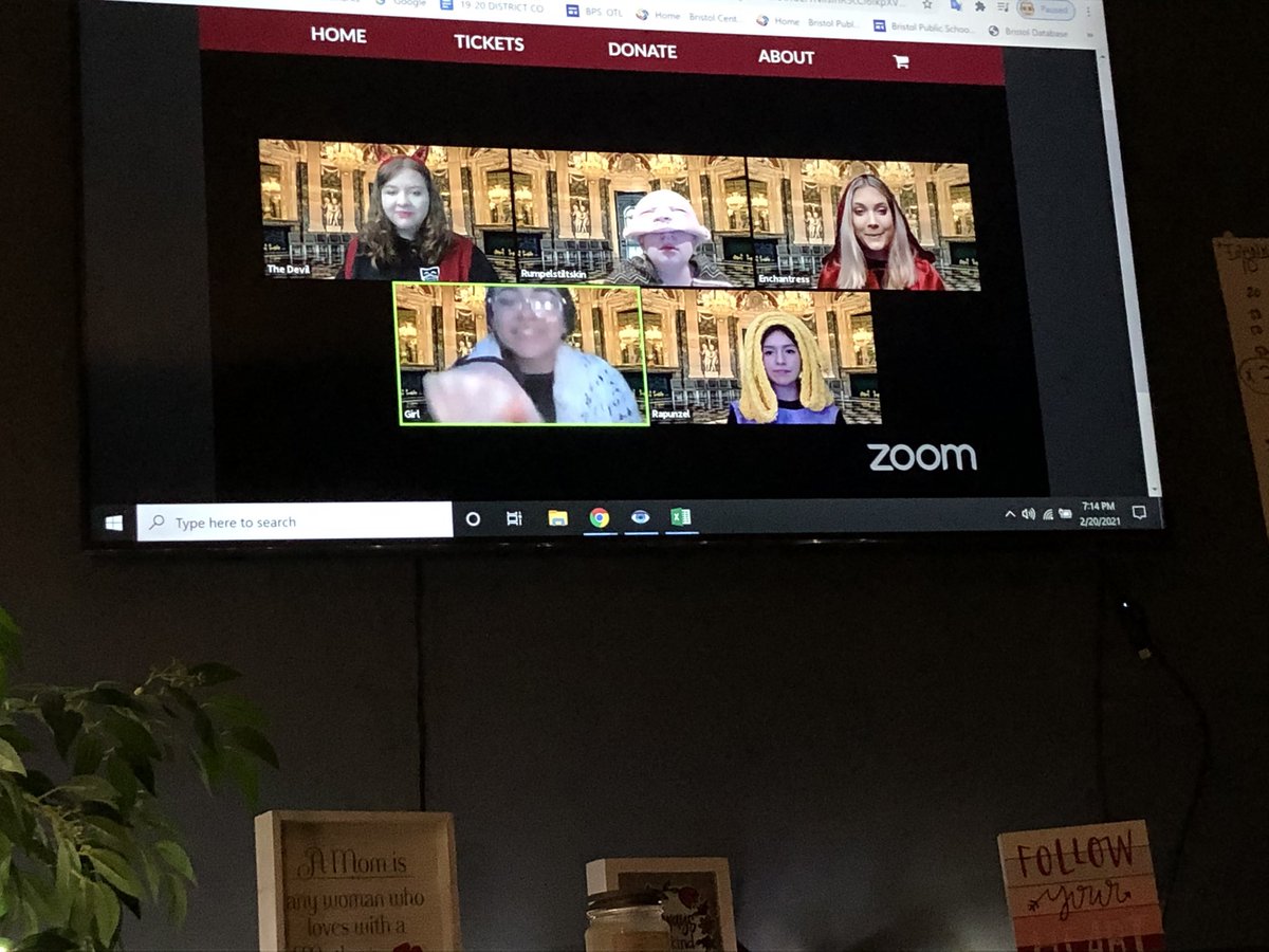 Six foot bean bag chair ✅
Giant bowl of popcorn ✅
A virtual performance by an amazingly talented <a href="/BCentralStage/">🐏🎭CENTRAL STAGE 🎭🐏</a> cast ✅
Break a leg! 🎭