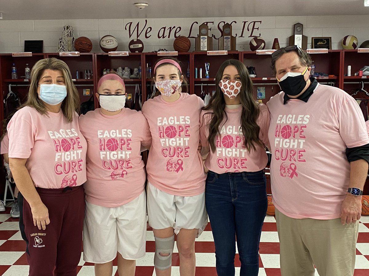 We had a wonderful 💓 PINK DAY 💖 on the first day of the HCB Classic! Thank you to everyone who showed up or tuned in to the livestream to support the cause! ✨🏀 #hopefightcure #teamkellyforever