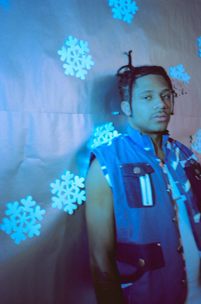 24frames__'s tweet image. Have you seen our latest music video for @ApexKato yet?

Link in Bio

#24Frames #ApexKato #NewArtist #musicvideos