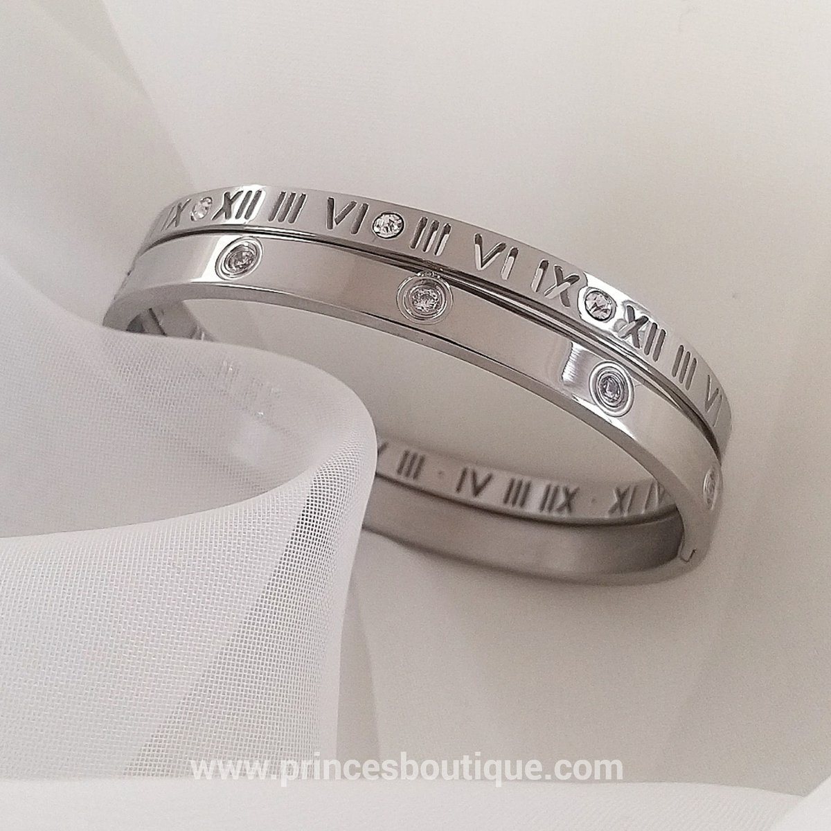princesbtqueuk's tweet photo. Not Like ~ LOVE😍
Grab Free Shipping + 20% Off Everything! • Search: Silver Roman Numeral Bangle &amp; Cubic Zirconia Stone Bangle Set • https://t.co/7Jw41Up21j
#pbbabe #princesboutiqueuk #silverjewellery https://t.co/W9cgAokKwl