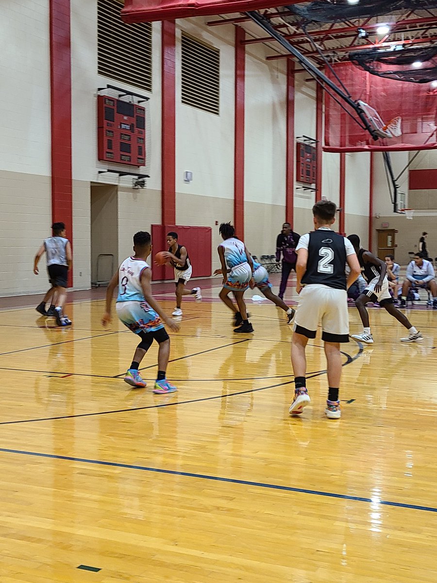 HT Team Teague 2027 Evans 31 Team Manimal 2027 23 Competitive contest stretched out a bit late by Teague, Tamarje English for Teague and Guy English for Manimal have provided some 1st half highlights @PrepHoopsNext Heartland Kickoff #NEXTHeartlandKickoff @PrepHoopsGA