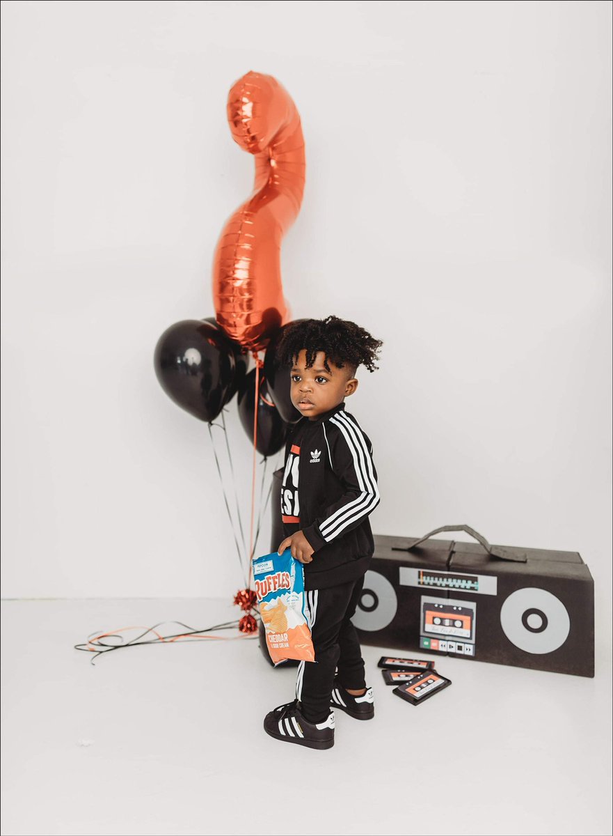 Signed_TMarquis's tweet image. #TwoFresh #MySon #RunDMC and no he didn’t cooperate 😒 Props by me