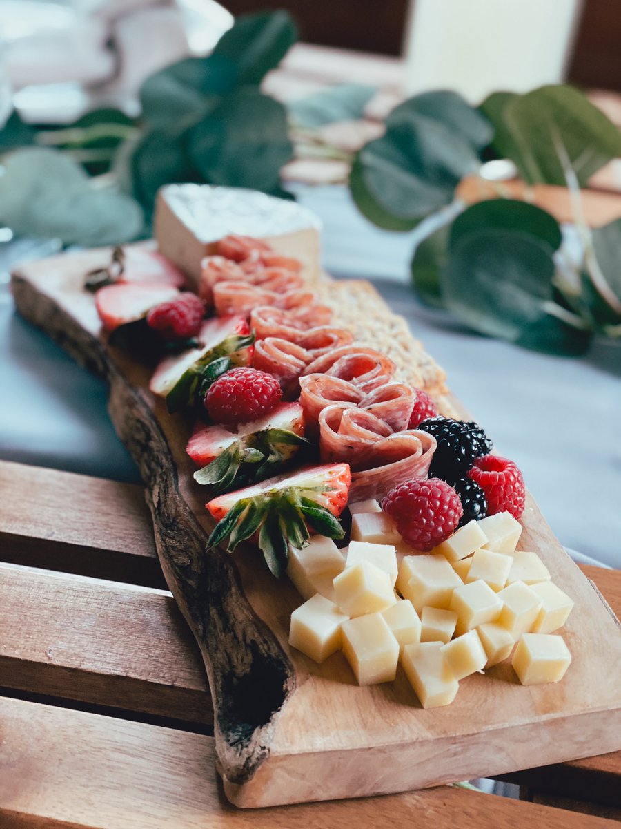 Meadow’s 1st Birthday 💛