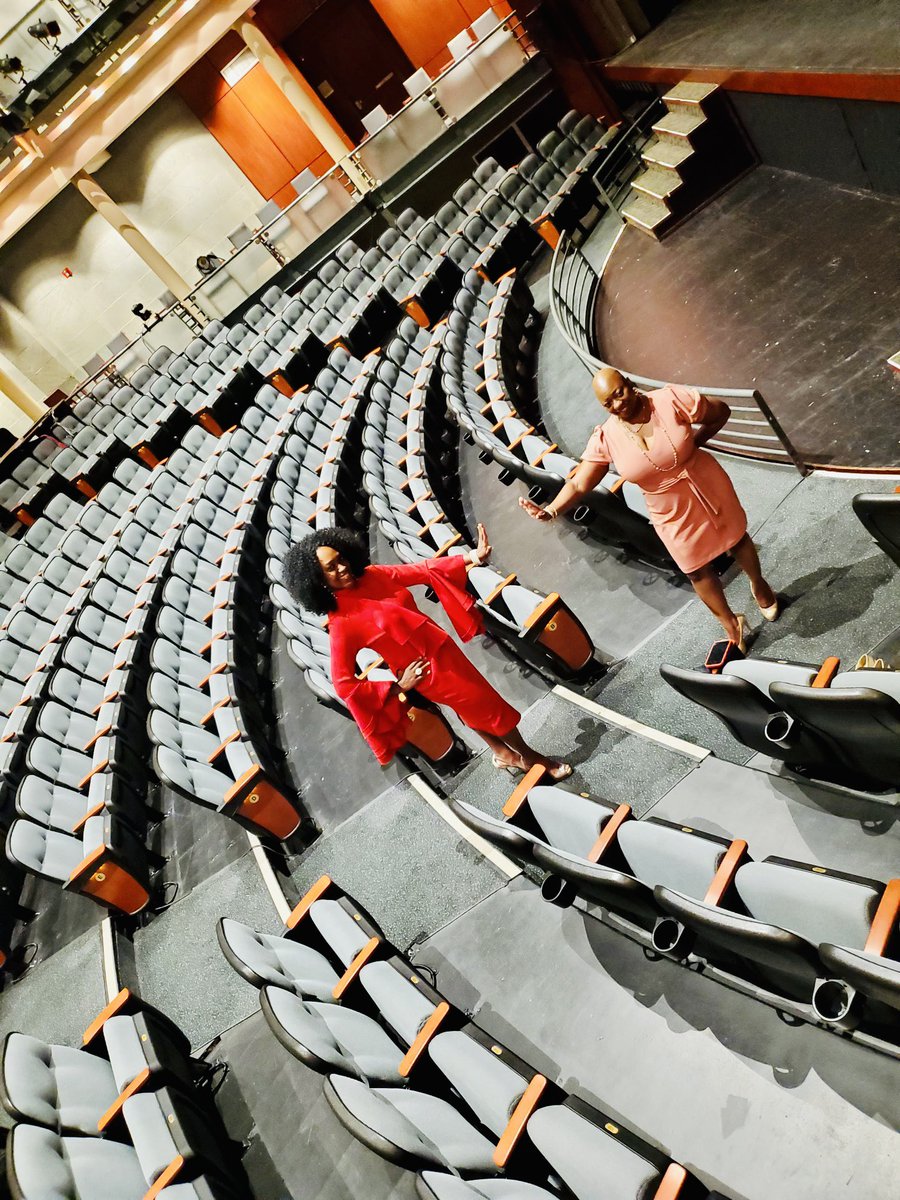 AACFRalWake's tweet image. ✨#BlackExcellence exemplified through our #AACFestival Board and Staff! 🤩

Check out a few behind-the-scene pics from our very 1st “Virtual Celebration of Black History”... A true #BlackHistoryMoment ✊🏾

👏🏽👏🏽👏🏽 Job Well Done, Team!