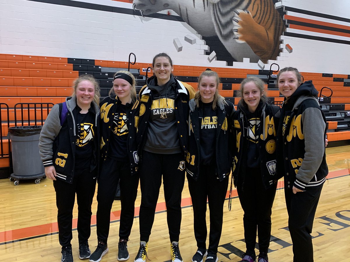 Thank you to these 6 girls who played their hearts out this year!  They are an amazing group of girls!  #foreveraneagle 💛🖤💛🖤