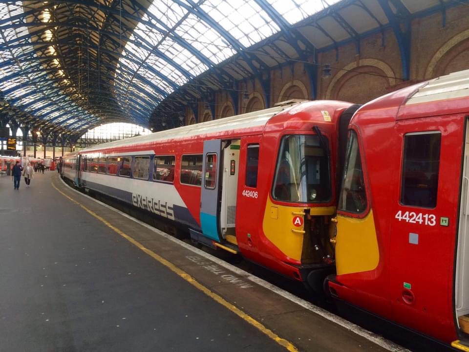 driverbod125's tweet photo. Four years ago I went out for a ‘last ride’ to Brighton on the 442s! https://t.co/VfMDJMHRIu