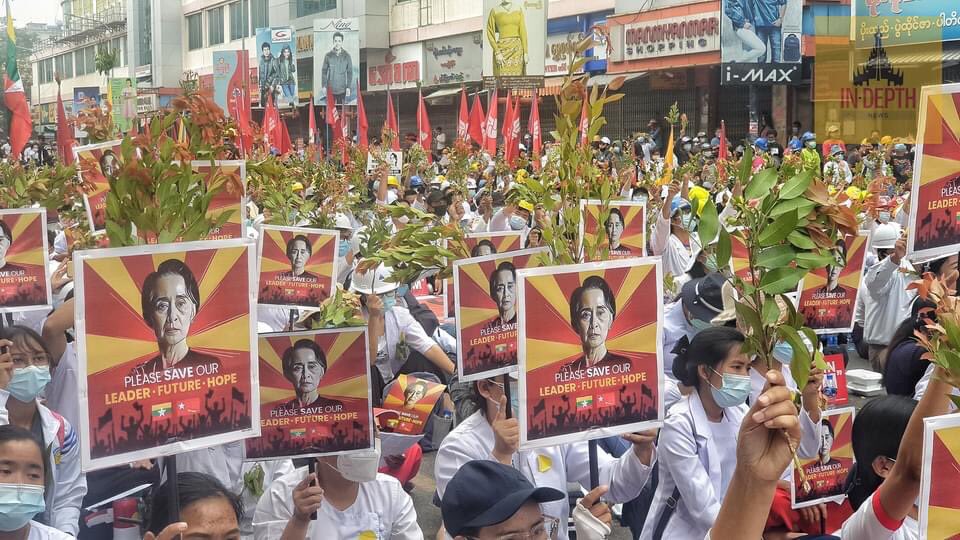 HninEi15670751's tweet photo. Mandalay Zay Cho Market  Tha Pyay Nyo Revolution #20FebCoup #SaveMyanmar #HearTheVoiceOfMyammar #WhatsHappeninglnMyanmar #Myanmar #Mandalay #We_want_democracy https://t.co/Q1ZrqoiYZK
