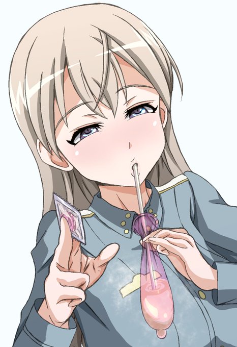 コイツよくエイラにザーメン飲ませてるな 