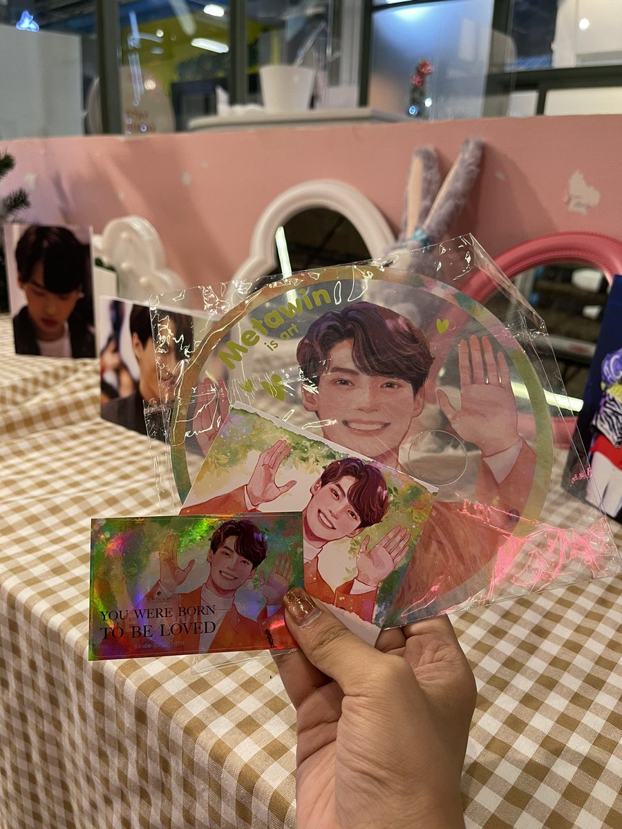 WinterCatPorPor's tweet photo. L 🌷เก็บโปรเจ็ค วันเกิดวินกับพี่ลิซ่า~ 🥳🎂
Enjoy Win Project BKK by PlisaofBW 🌷
📍Tickled Pink
Special Thanks @Metawin_is_art
ily Winnie 😘 🎉
@Winmetawin #winmetawin #Double2YrsOfWIN #Win22ndBirthdayProjects #WinFeeling22
#PLisaのWinの誕生日 に行きます💘 https://t.co/Y8frY8tVdS