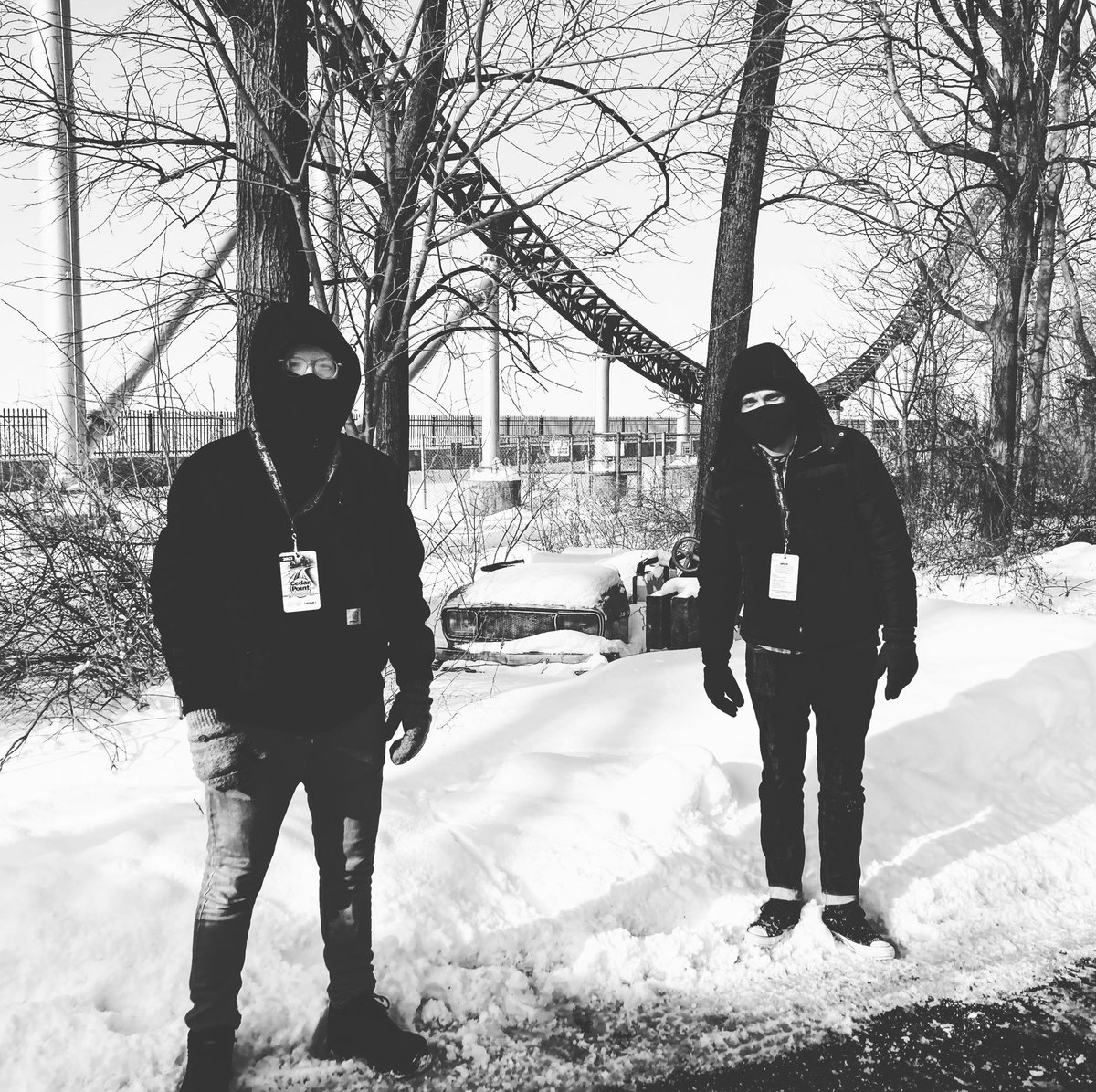 airtimemisfits's tweet photo. Old dudes/ old coasters 💀
#youtube #rollercoasters #vintagerollercoaster #defunctcoaster #coasterenthusiasts #rollercoasterenthusiasts #purveyorsofnostalgia #handmade #soywaxcandles #enamelpins #cedarpoint #winterchillout #wildcat https://t.co/jZmZgsBcKa