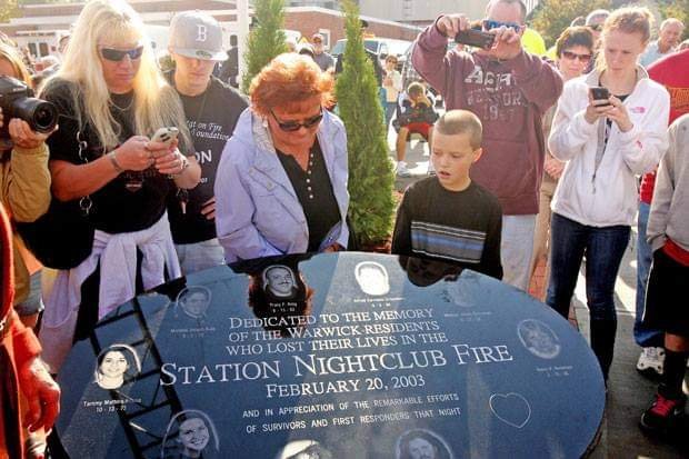 Sul_478's tweet photo. Feb 20, 2003-2021. Station Night Club, my thoughts are w the survivors, family & friends of the 100 victims who perished that night. Always know your exits. I hope all buildings, big & sm have unlocked exits. #100Angels #NeverForget
#stationnightclubfire #Unbelievable
#tragic https://t.co/HGP0D7xPLv
