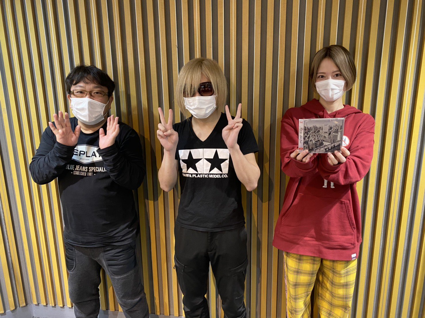 鬼龍院翔 ゴールデンボンバー そろそろキスミー発売週間は終わりかしらね ファンの皆さんこのような時代にもかかわらず御購入ありがとうございます もちろんネットやサブスクで聴いてもらうだけでもありがたいです T Co Zmyr9qb7js 今日の写真 鬼龍院翔 ゴールデンボンバー そろそろキスミー発売週間は終わりかしらね ファンの皆さんこのような時代にもかかわらず御購入ありがとうございます もちろんネットやサブスクで聴いてもらうだけでもありがたいです T Co Zmyr9qb7js 今日の写真