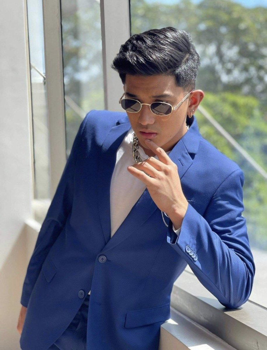 JeremiahFANMILY's tweet photo. AllForYouJEREMIAH
#AOSAllForYou @AllOutSundays7 

ALL FOR YOU JEREMIAH KASI DI MO KAMI NALILIMUTAN! :) https://t.co/2TaQQACaSr