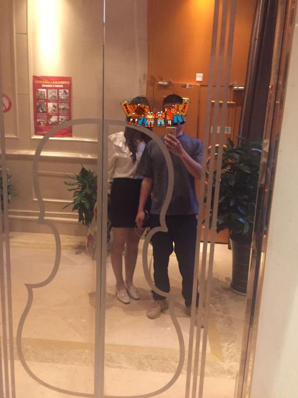 温暖的艹内的视图