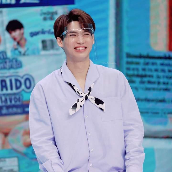 Inthupha2's tweet image. H.B.D naka p'win 
ขอให้พี่วินมีความสุขมากๆเป็นรอยยิ้มของทุกคนเเบบนี้ตลอดไปเลยนะคะ 
วันนี้ก็22เเล้ว ผ่านไปไวจัง 
คิดถึงคั่นกูเนาะ😂  ปีที่เเล้วพี่วินเก่งมากเลยนะ โดนว่า ตัวใหญ่เล่นไม่เหมาะเเต่ พี่วินก็ลดน้ำหนักเพื่อเรื่องคั่นกู พี่วินสุดยอดไปเลยคะ👍🏼 ใบตองรักพี่วินนะ😊
#winmetawin