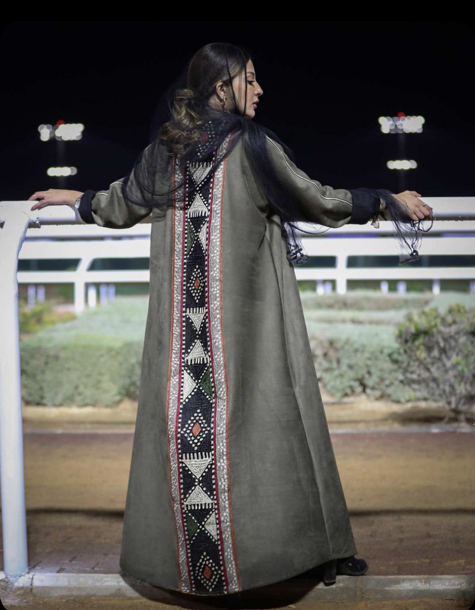 روان tweet media