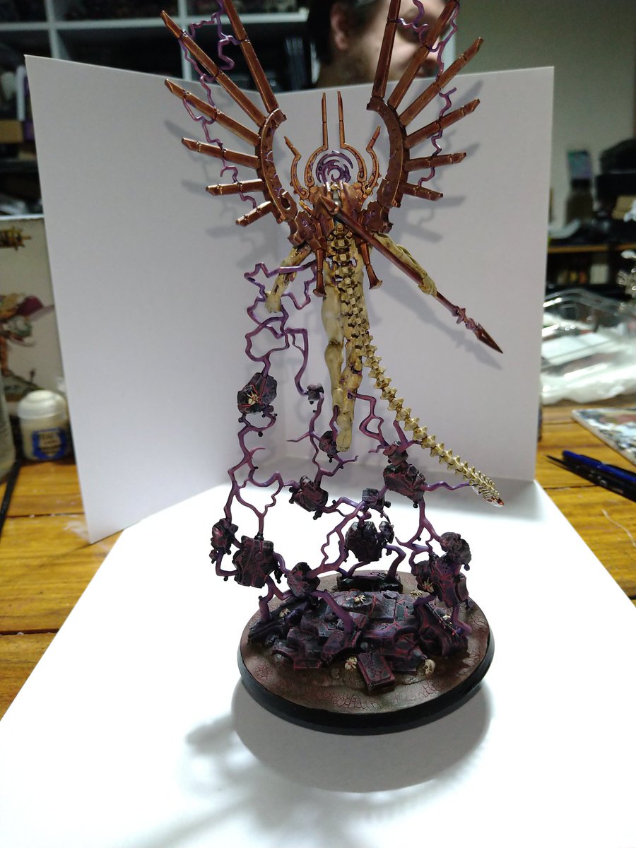 swaderoon's tweet photo. Think I'm calling this bad boy done for now. Still got until 8pm tonight to go so let's see if we can't get something else painted while @The_HobbyRoom keeps steaming...
#teamvoiddragon #thrmind #warhammer40k https://t.co/QGzKNHhOAD