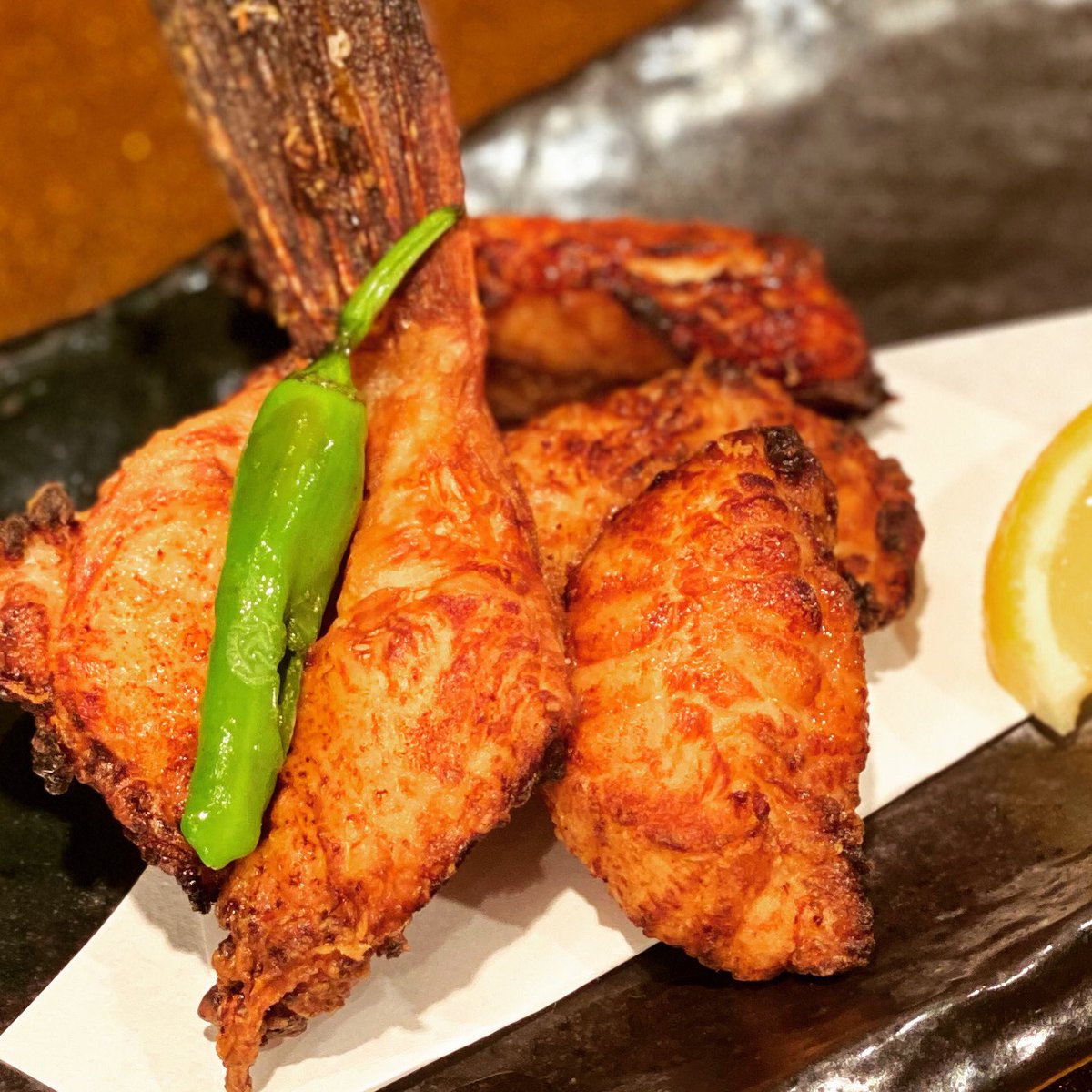 Kabuki Kannai ふぐ唐揚 かに料理や和牛しゃぶなどおすすめですが地酒に合うツマミもたくさんございます ふぐ ふぐ唐揚 ツマミ 地酒に合う 唐揚げ 小宴会 お祝い 和食 海鮮 刺身 寿司 かに 横浜 横浜グルメ 関内 関内グルメ 海風季